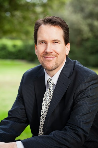 Dr. Kevin Ruhge, M.D. Plastic Surgery