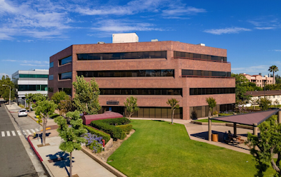 Eric Yavrouian, MD Plastic Surgery